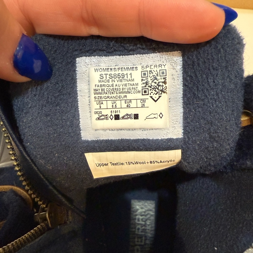 Sperry Rain Boots - Picture 4 of 6